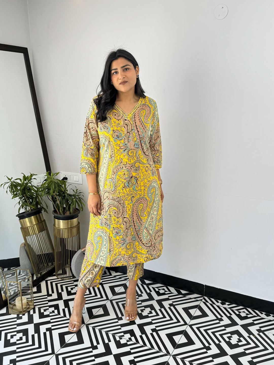 Royal Export Floral Printed V-Neck Straight Kurta With Trousers