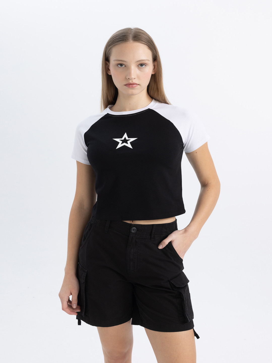 DeFacto Conversational Printed Raglan Sleeves Crop T-shirt