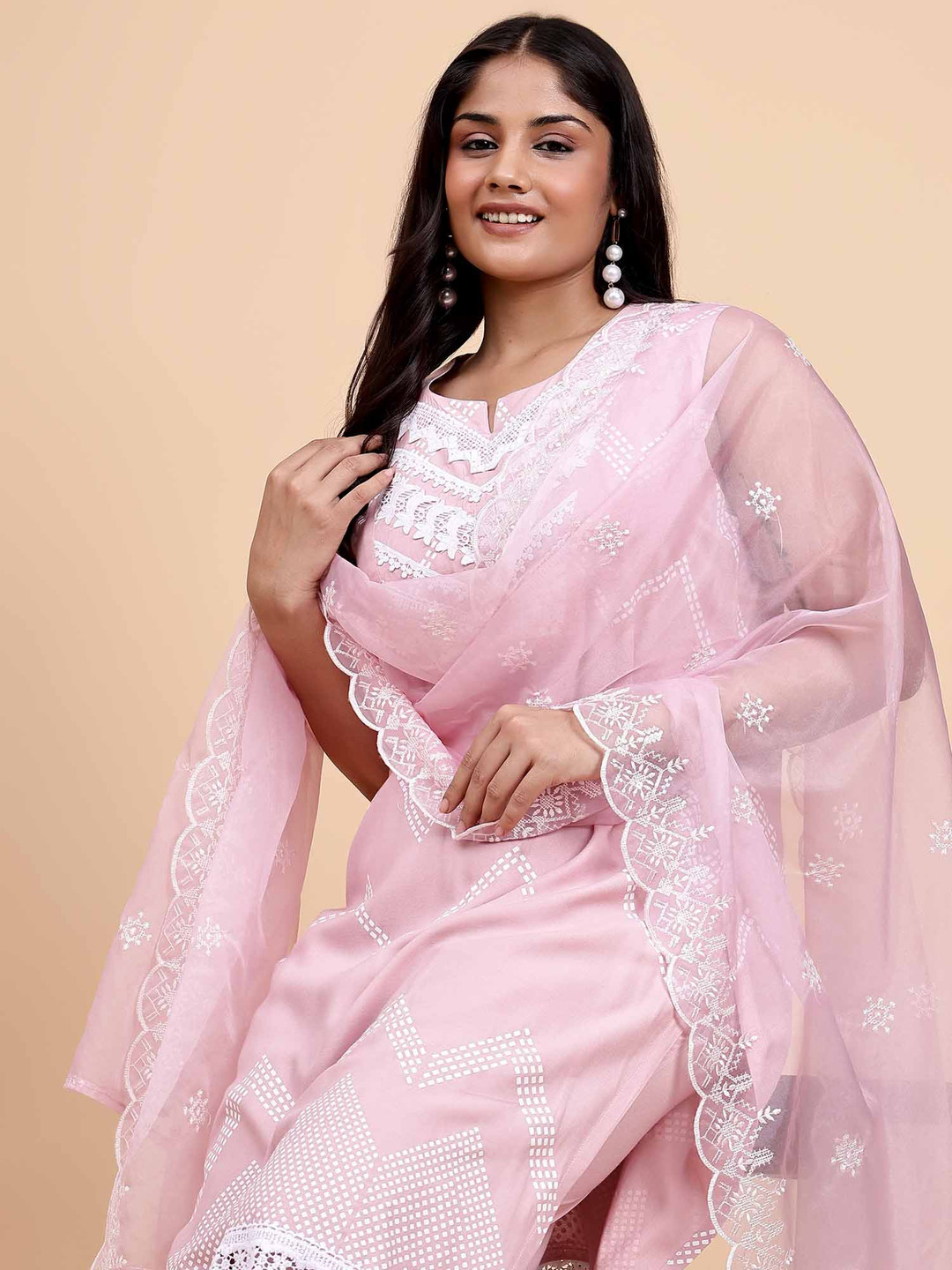 Bani Women Chevron Printed Thread Work Liva Straight Kurta With Trousers & Dupatta