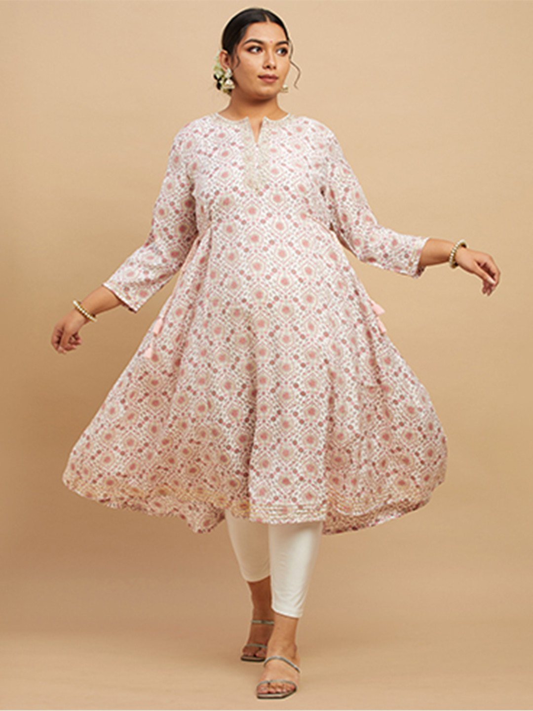 Big Hello - The Plus Life Women Floral Printed Flared Sleeves Mirror Work Kurta