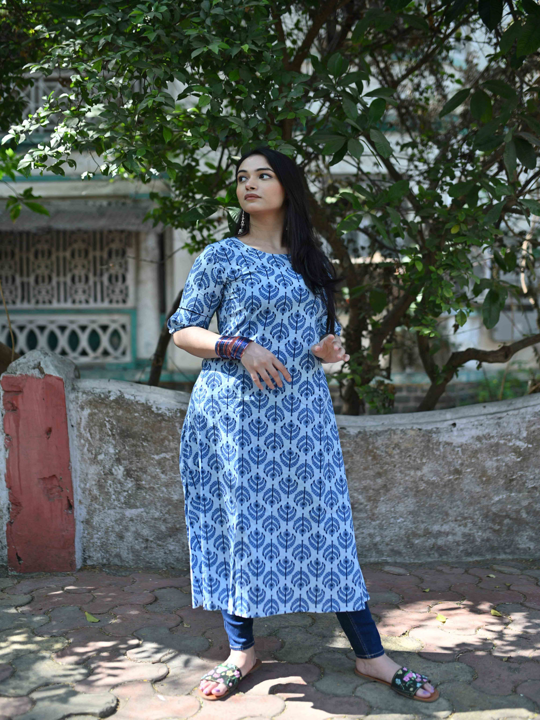 KAHVA Women Printed Cold-Shoulder Sleeves Mirror Work Anarkali Kurta