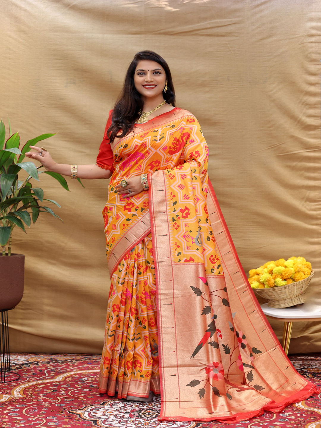 Royal Rajgharana Saree Motif Zari Woven Zari Paithani Sarees