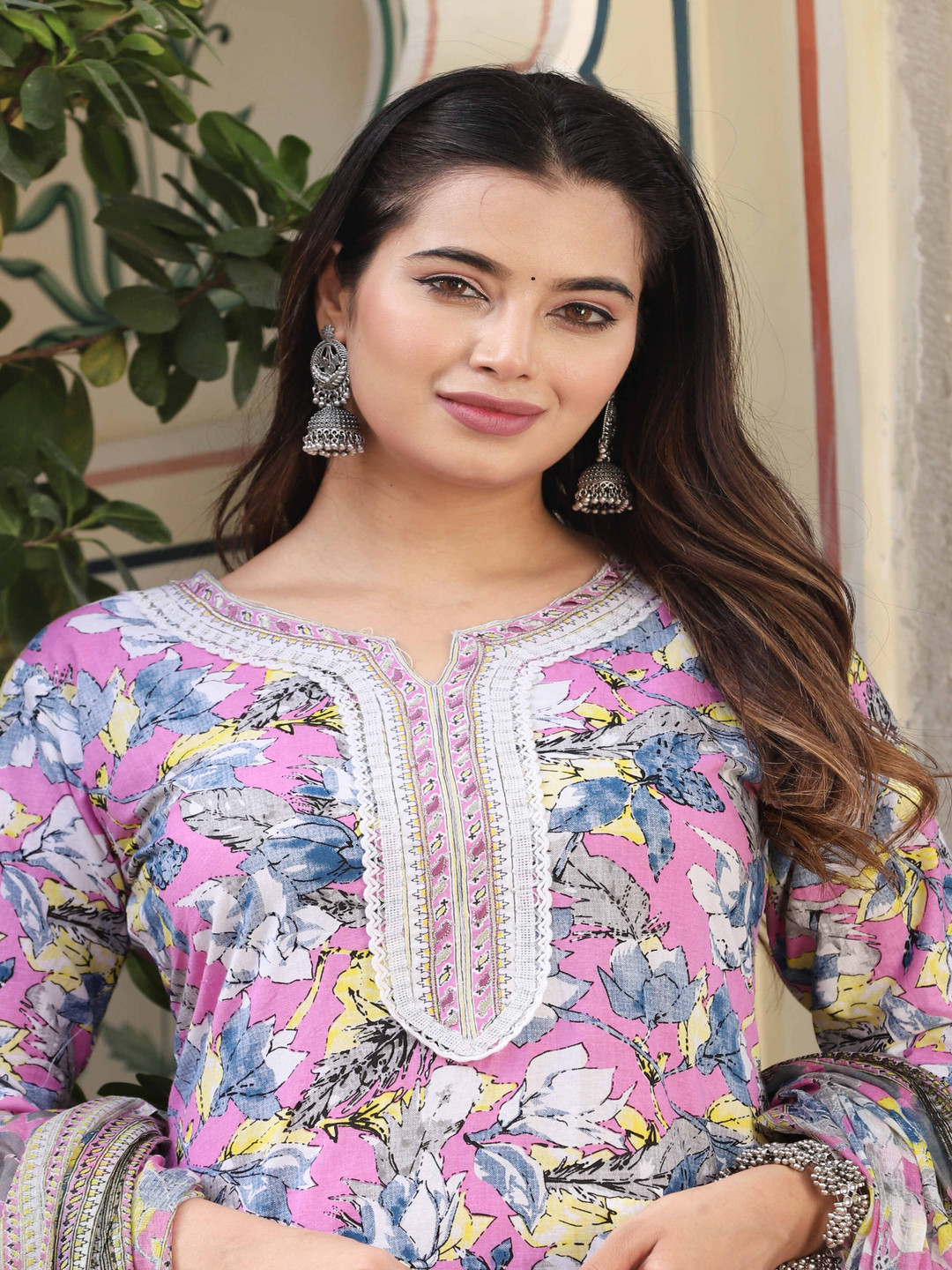 SINGNI Floral Printed Notch Neck Pure Cotton Straight Kurta With Trousers & Dupatta
