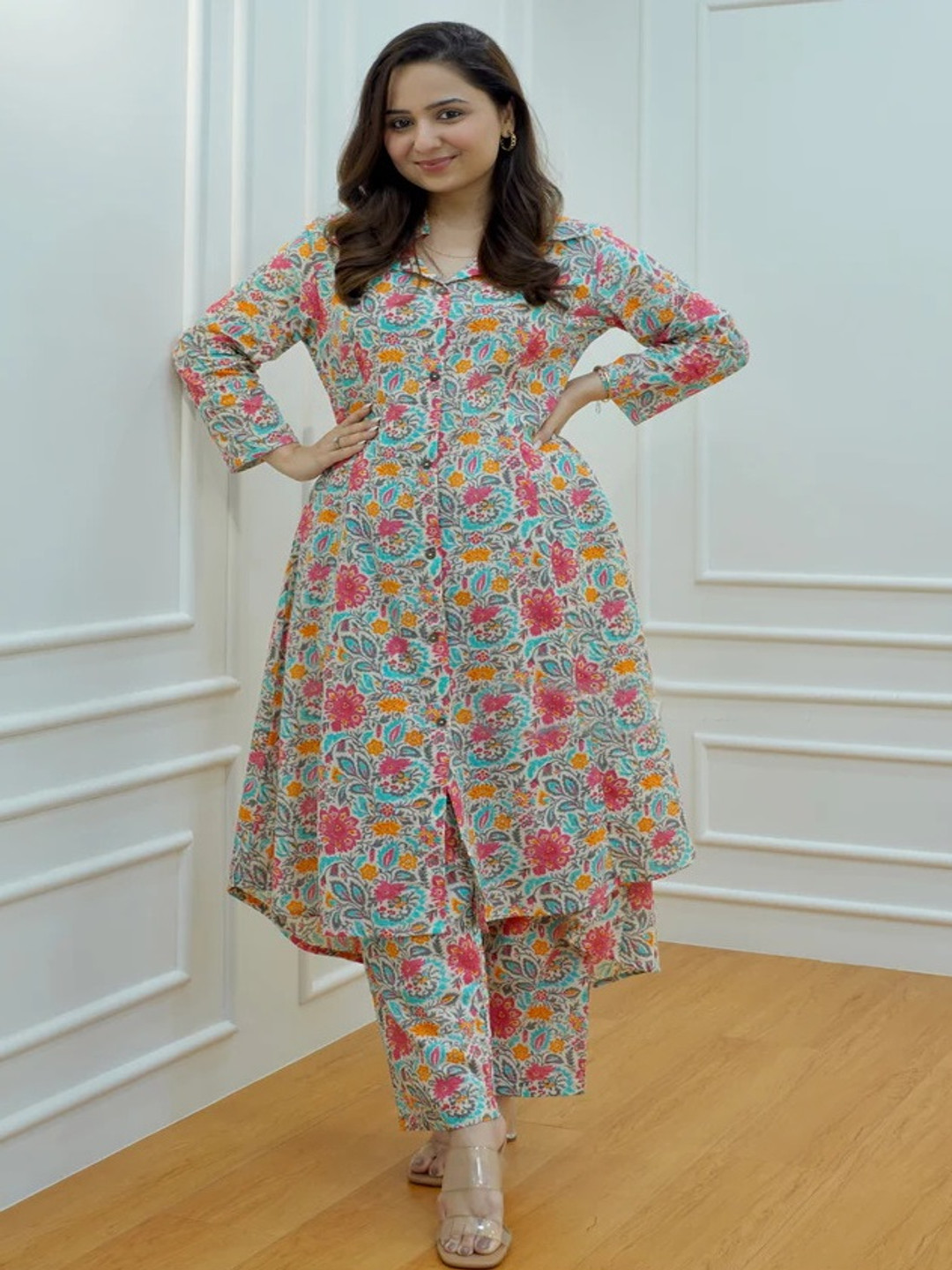 Dress21 Floral Printed Shirt Collar Long Sleeves Pure Cotton Kurta with Palazzos