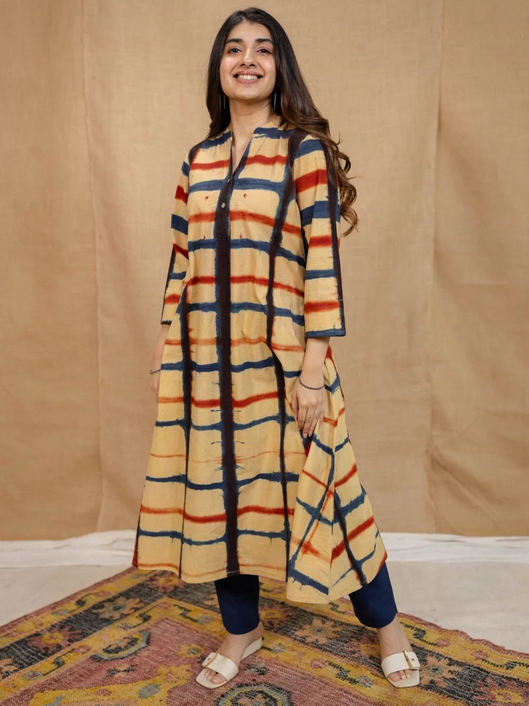 THE INDIAN ETHNIC CO Cream A-Line Clamp Dyed Cotton Kurta