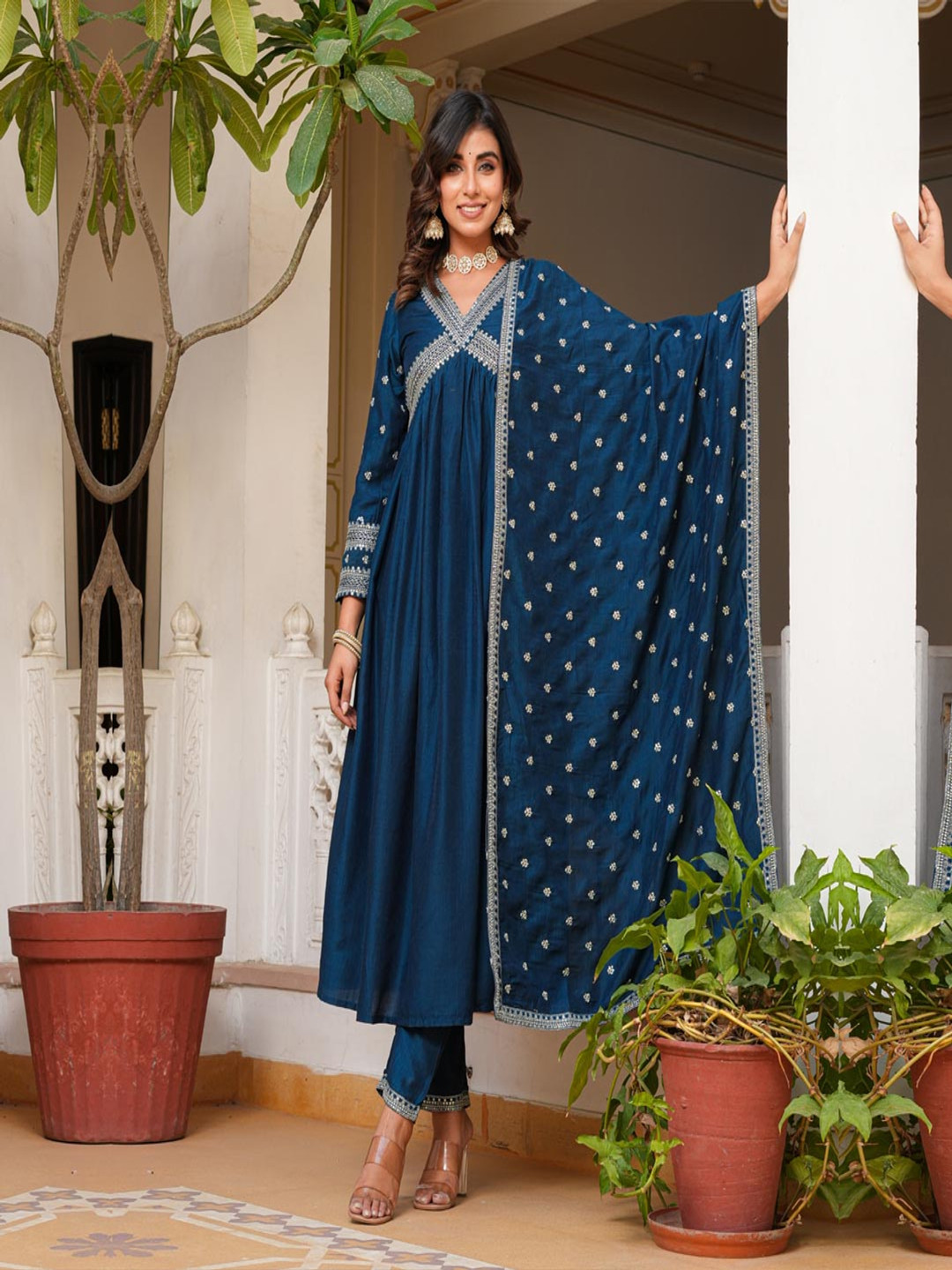 AMIRAS INDIAN ETHNIC WEAR Floral Embroidered Regular Anarkali Kurta with Trouser & Dupatta