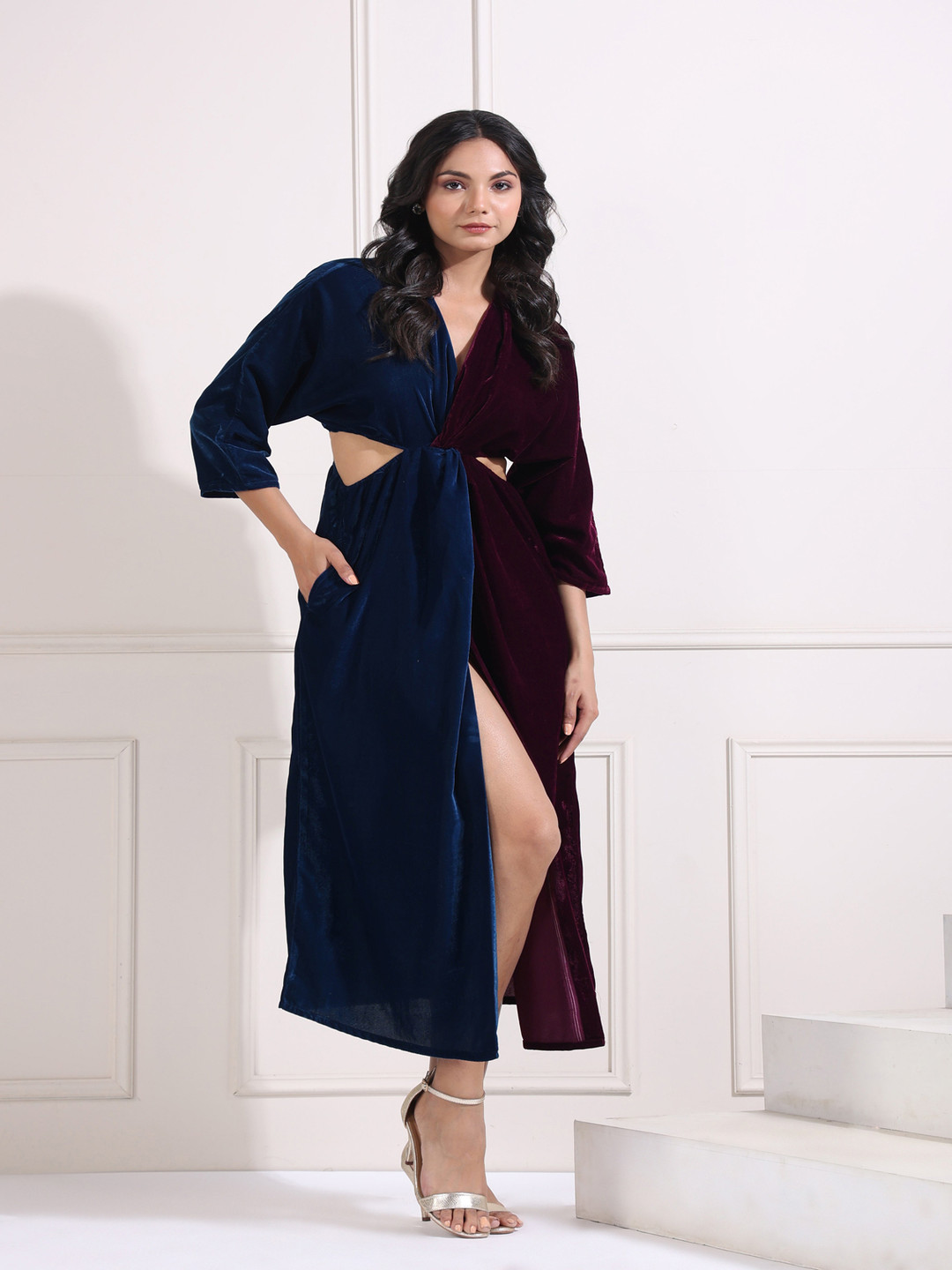 AMOREE Colourblocked Knotted Velvet A-Line Midi Dress