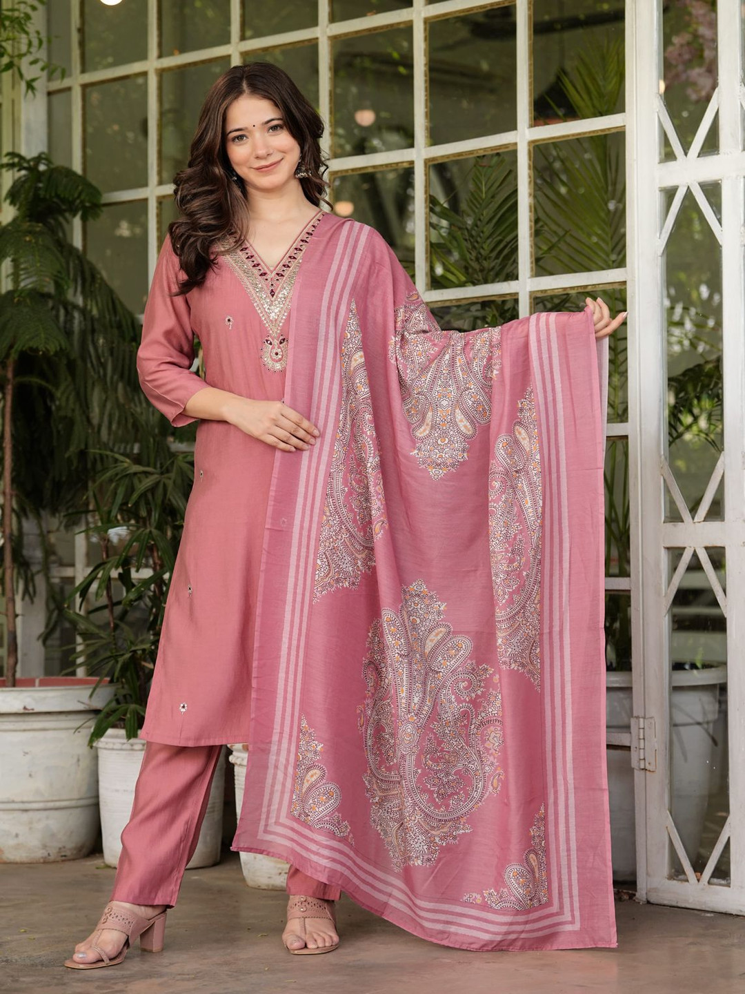 FCV Floral Embroidered Straight Kurta With Trouser & Dupatta