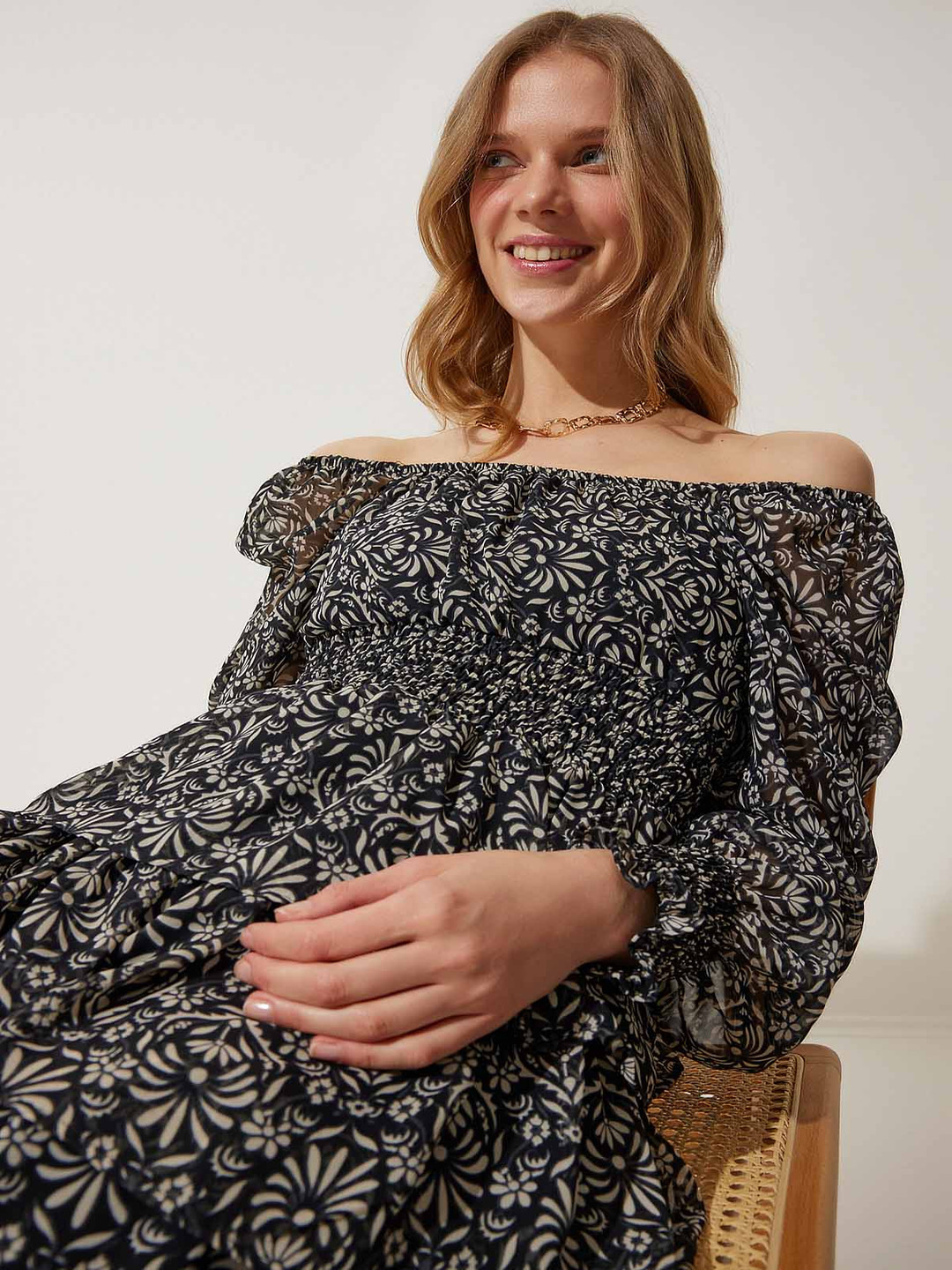 Happiness istanbul Women Floral Printed Off-Shoulder Puff Sleeve Fit and Flare Dress