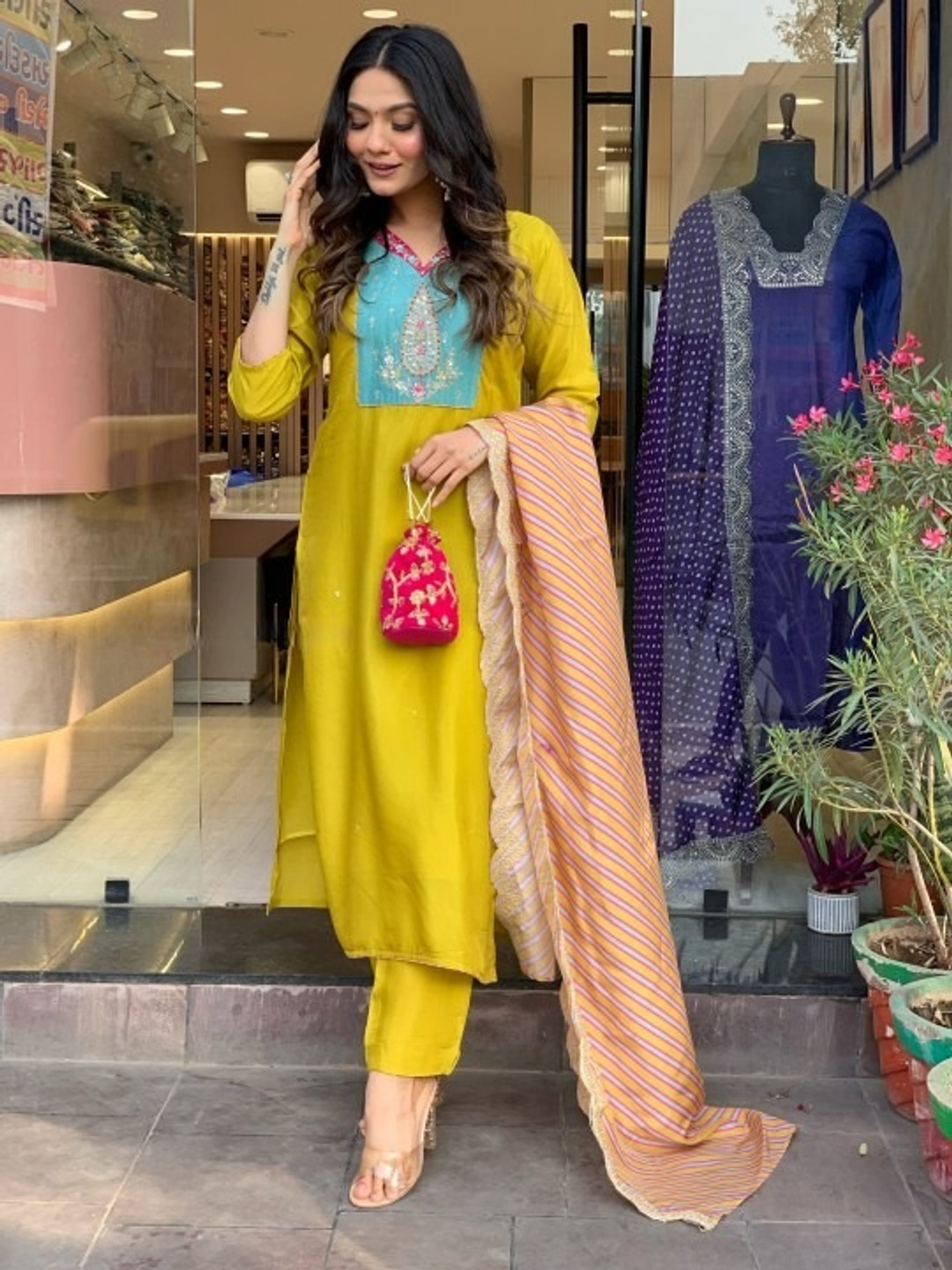 THE52 Floral Yoke Design Thread Work Straight Kurta with Trousers & With Dupatta
