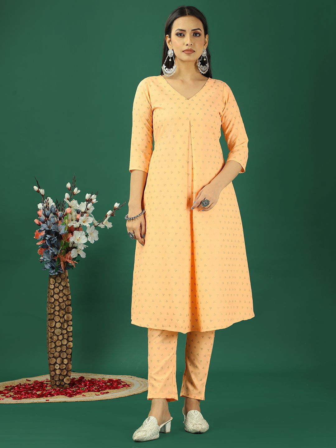 Ethnovog Ethnic Motifs Printed V Neck Box Pleat Style A-Line Kurta With Trouser