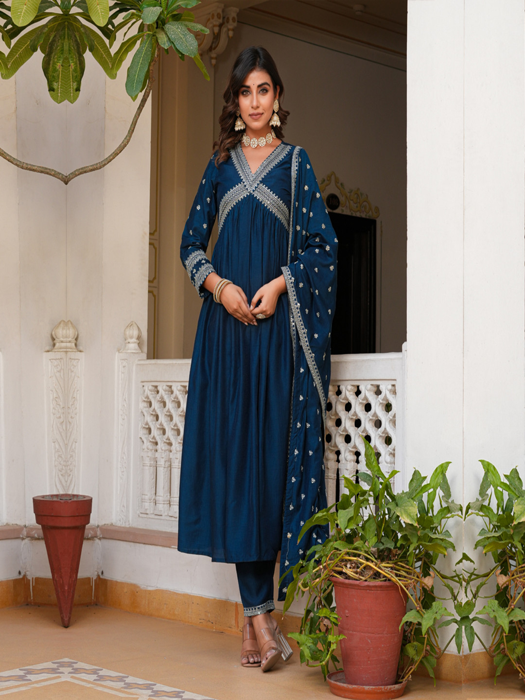 AMIRAS INDIAN ETHNIC WEAR Women Floral  Sequin Work Kurta With Trousers With Dupatta