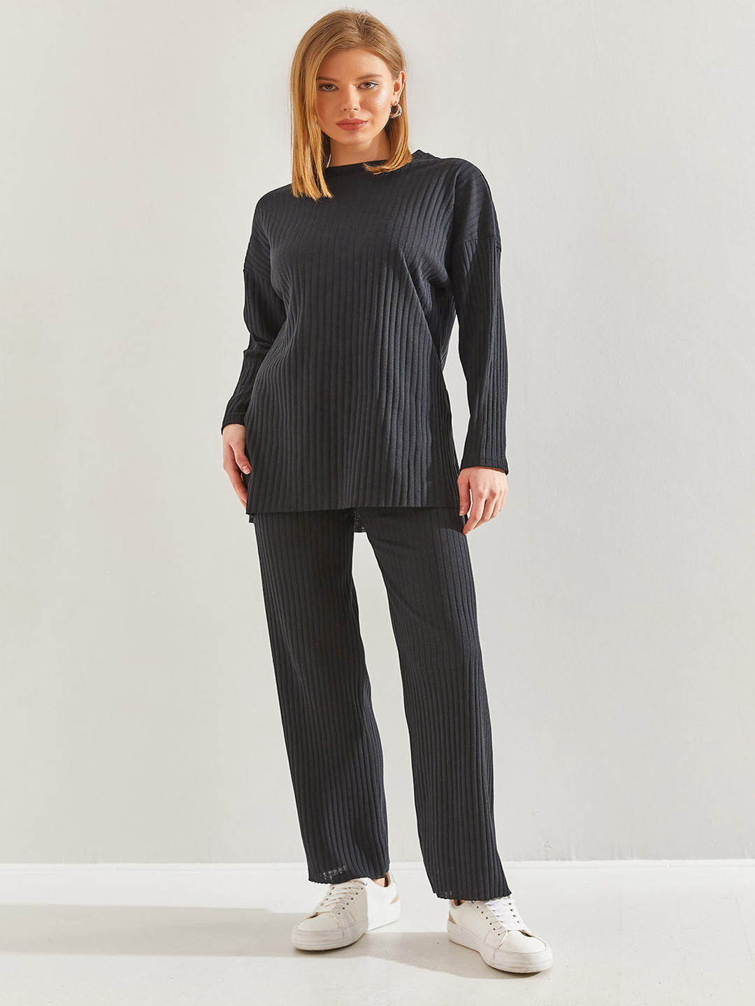 BIANCO LUCCI Self-Design Round Neck Long Sleeves Ribbed Tunic With Trousers