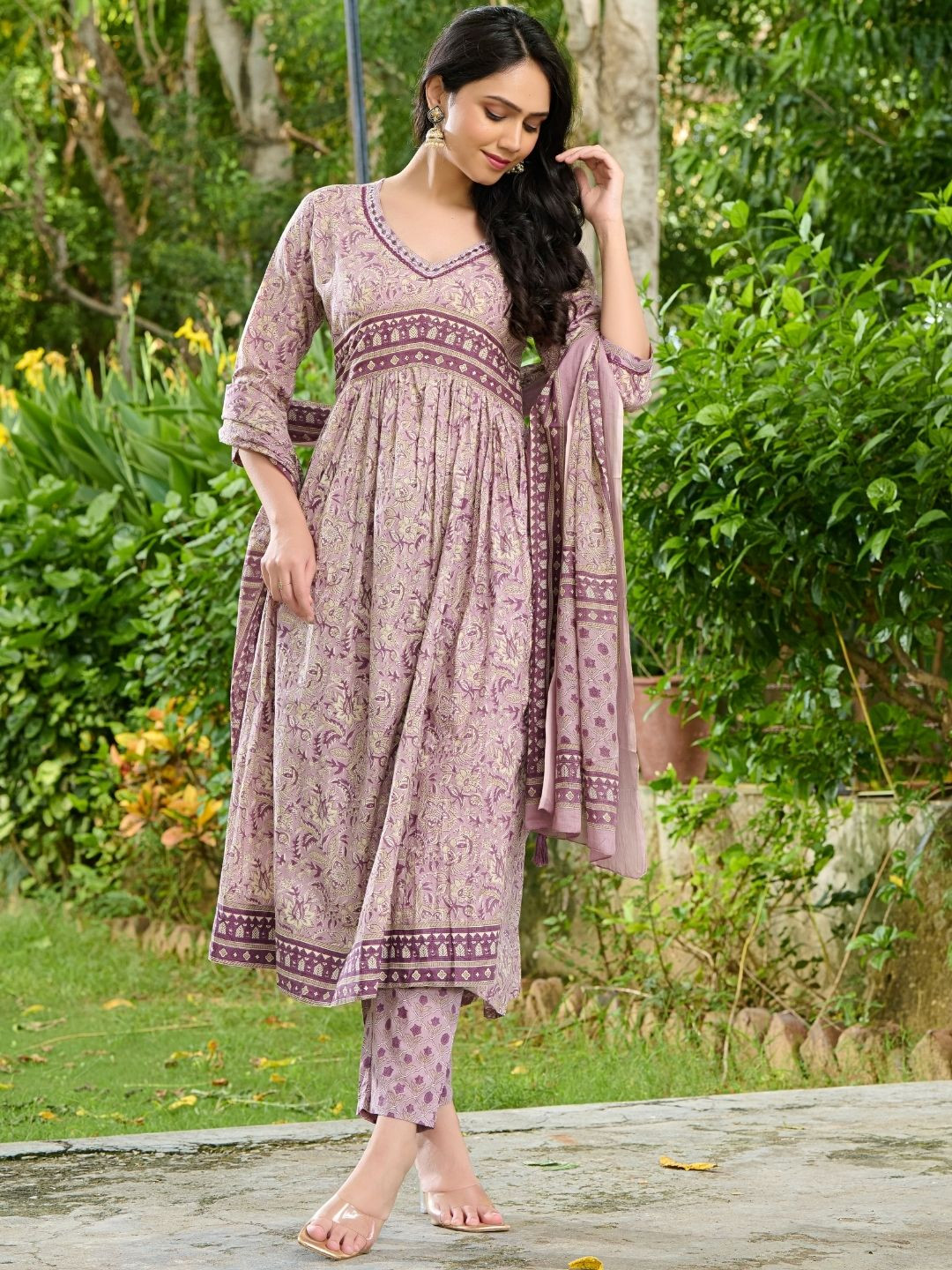 PRETTY PALLU Floral Printed V-Neck Empire Pure Cotton Kurta With Trousers With Dupatta