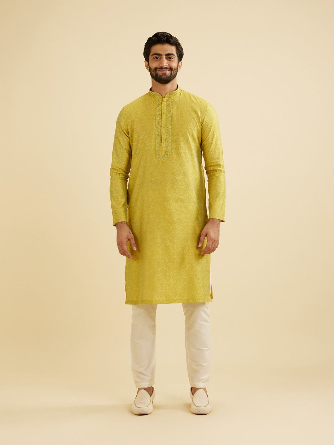 Manyavar Men Floral Woven Designs Mandarin Collar Straight Kurta With Pyjamas