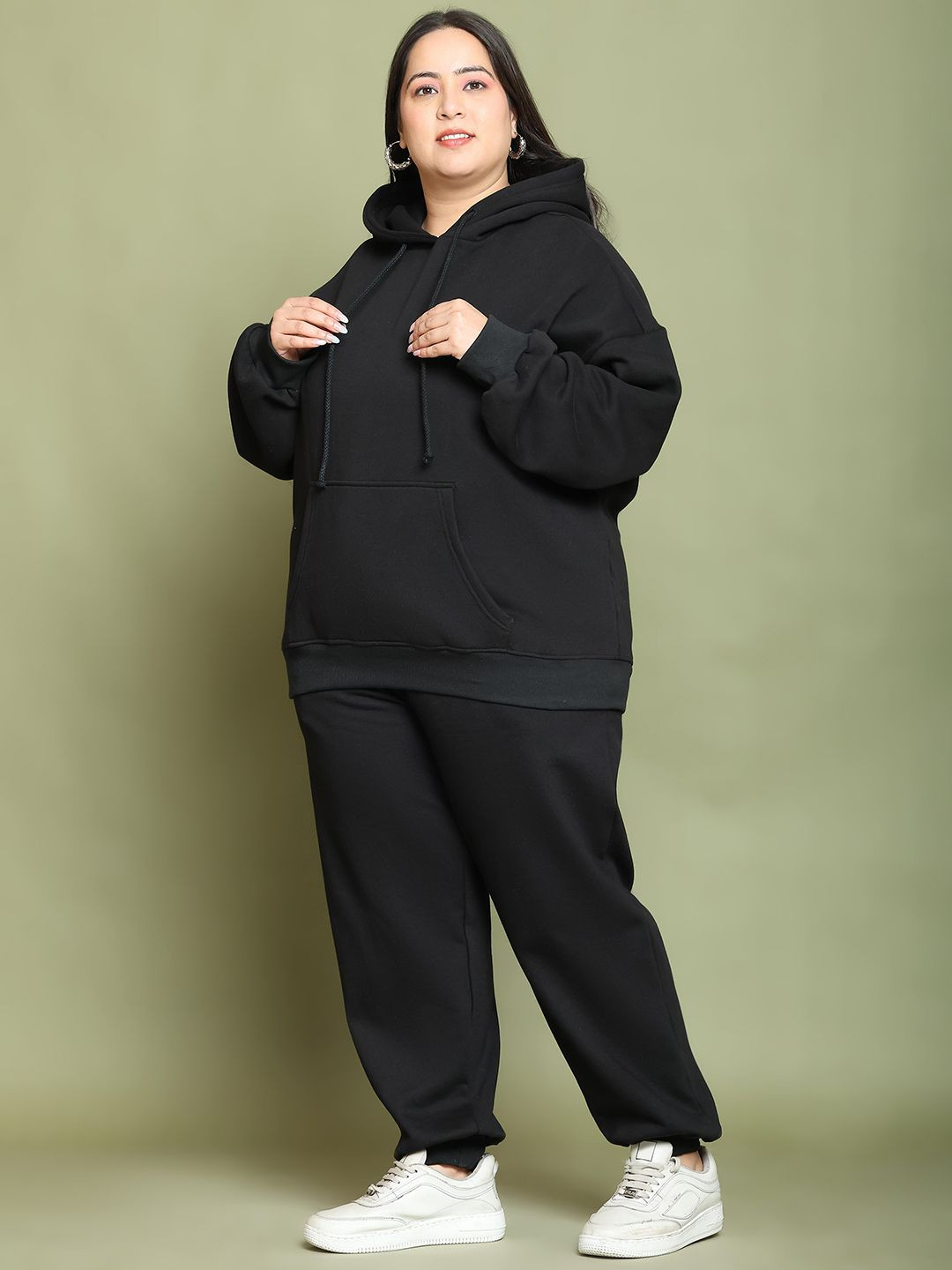 UnaOne Women Plus Size Hooded Winter Sweatshirt and Trackpant Set