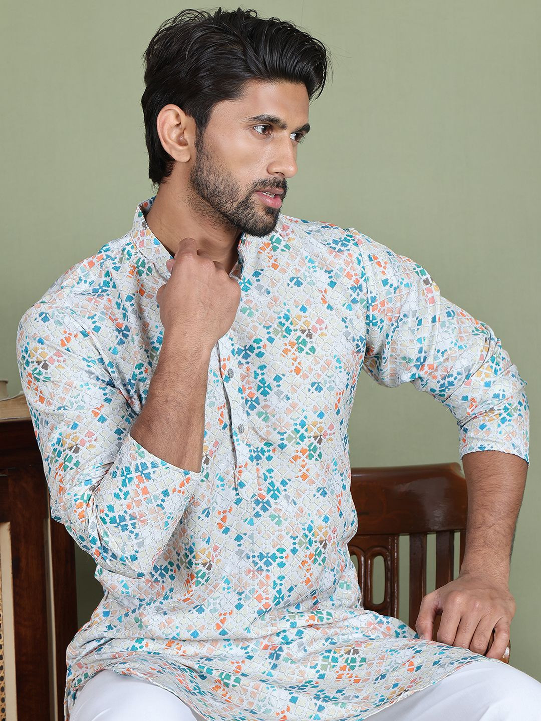 AnoukEthnic motifs  Floral printed Mandarine straight Kurta with Pyjamas