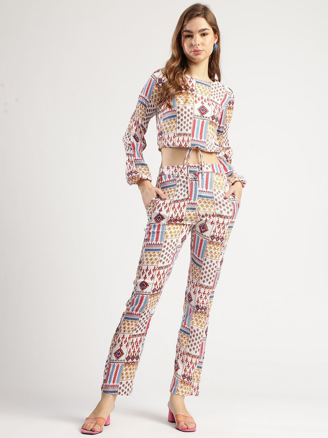 T TRYON ULTIMATE Floral Printed Round Neck Crop Top With Trousers