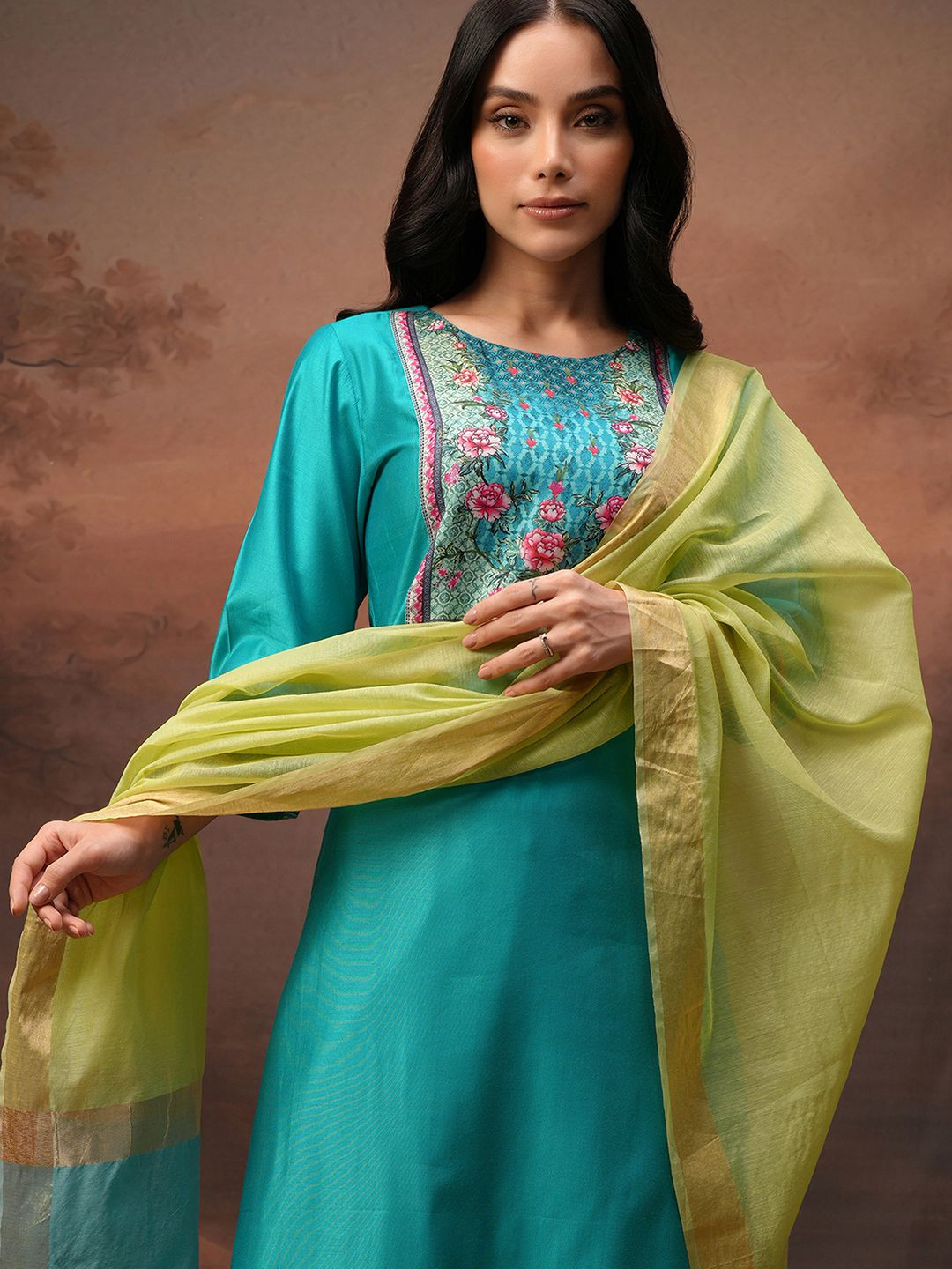 Vishudh Women Digital Yoke Design Kurta With Cropped Palazzo Dupatta