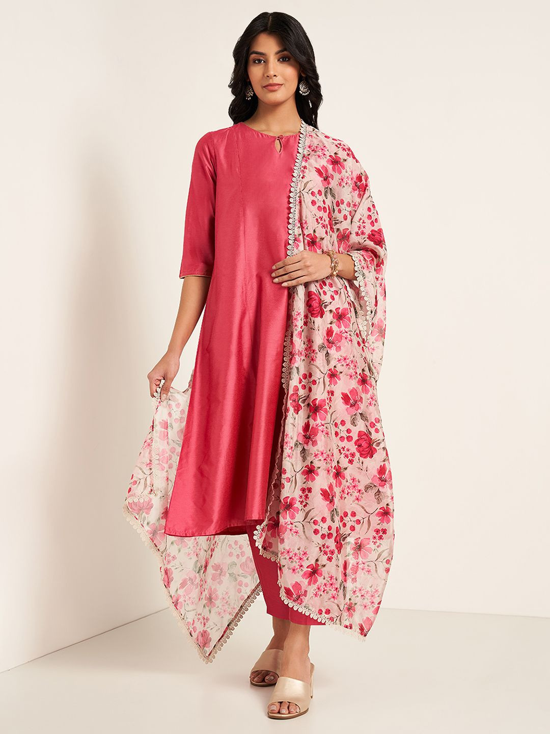 RANGMANCH BY PANTALOONS Key Hole A-line Shaped Kurta With Palazzo And Dupatta