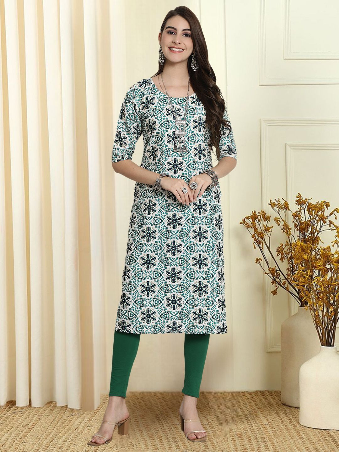 7Threads Floral Printed Round Neck Straight Shaped Kurta