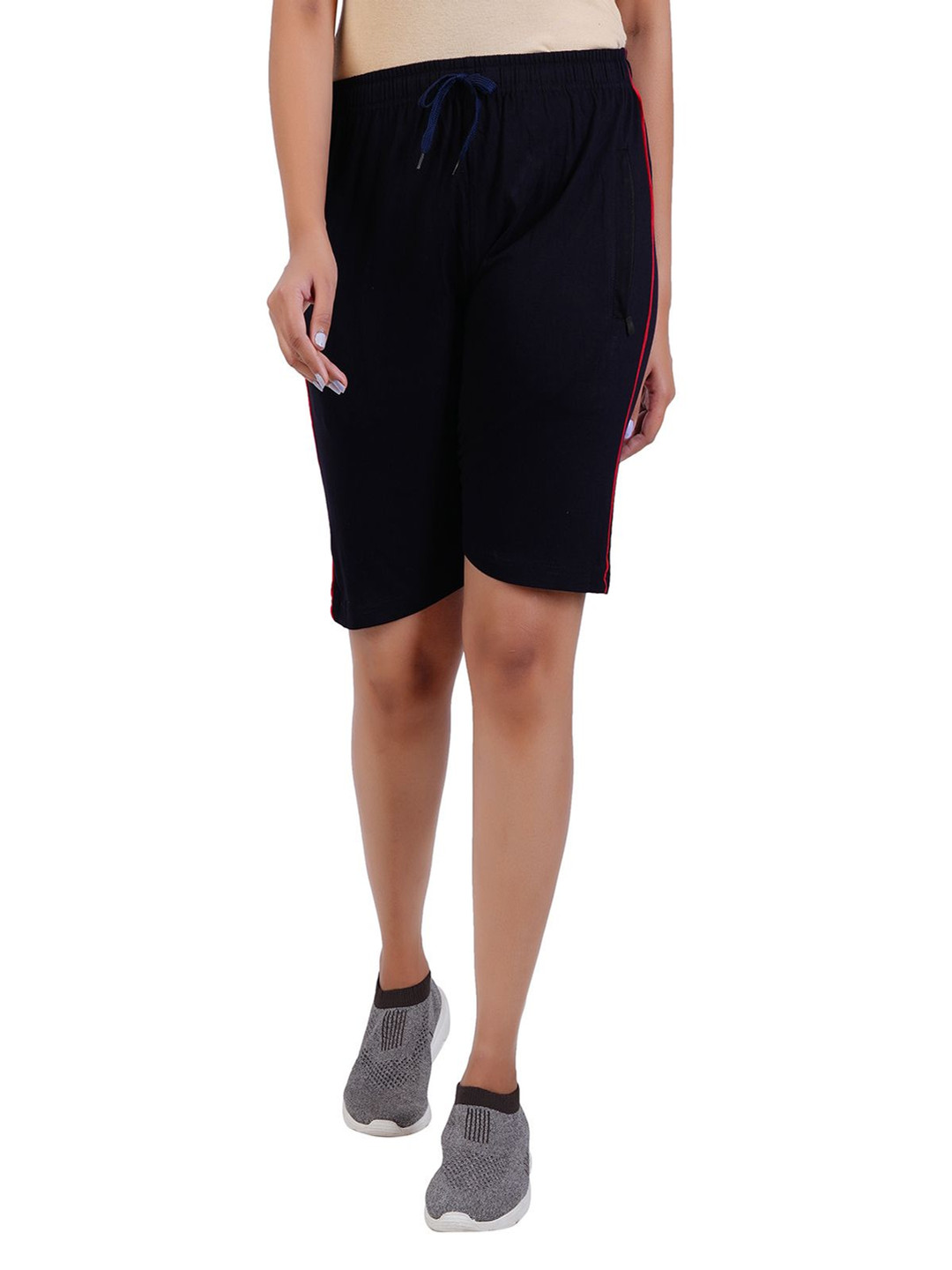 GUIDE Women Mid-Rise Cotton Outdoor Shorts