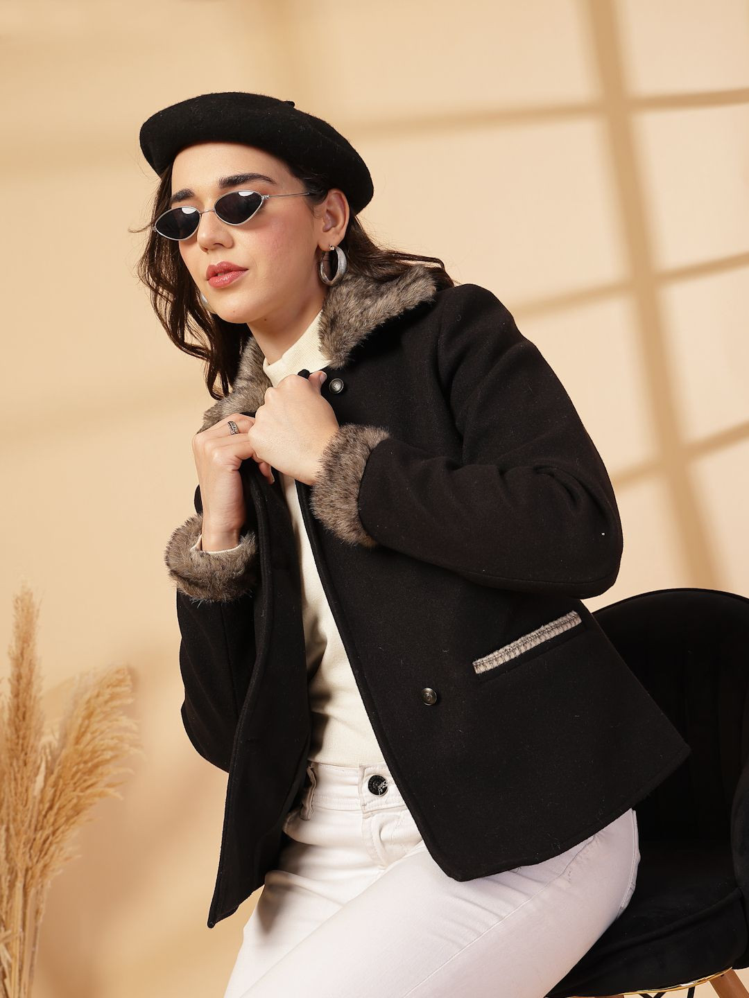 Juelle Women Spread Collar Plus Size Overcoat With Faux Fur Trim Detail