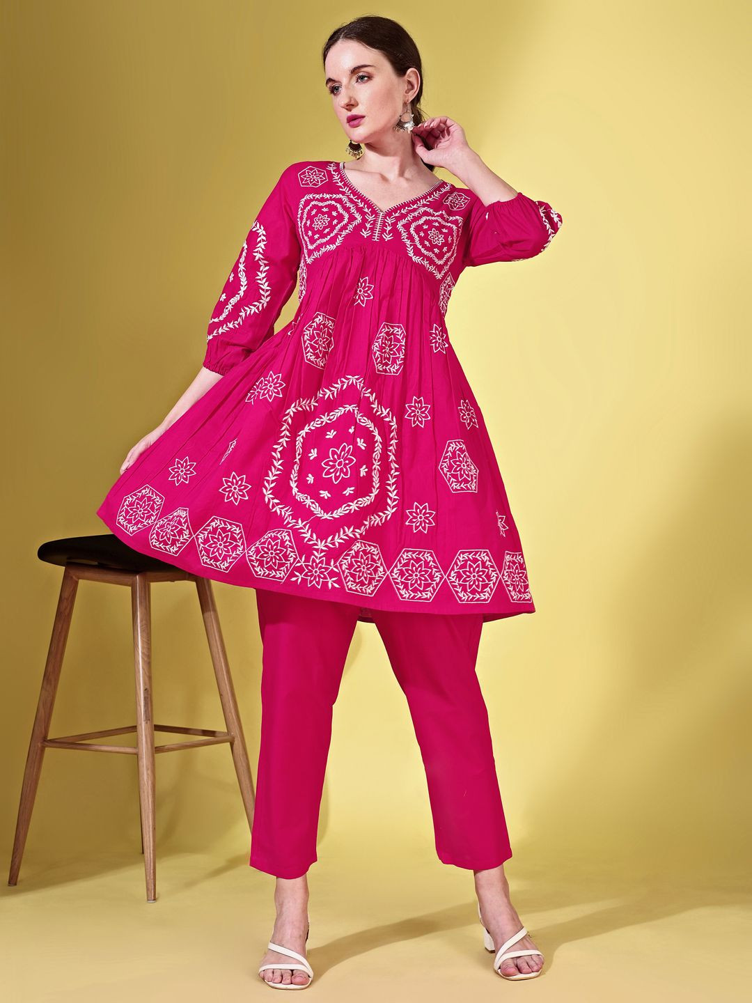 Tikhi Imli Embroidered V-Neck Three-Quarter Sleeves Pure Cotton Tunic With Trouser