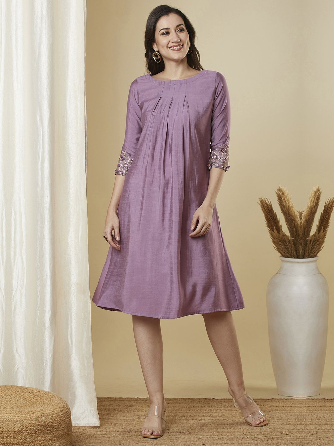 KAMI KUBI Embroidered A-Line Dress