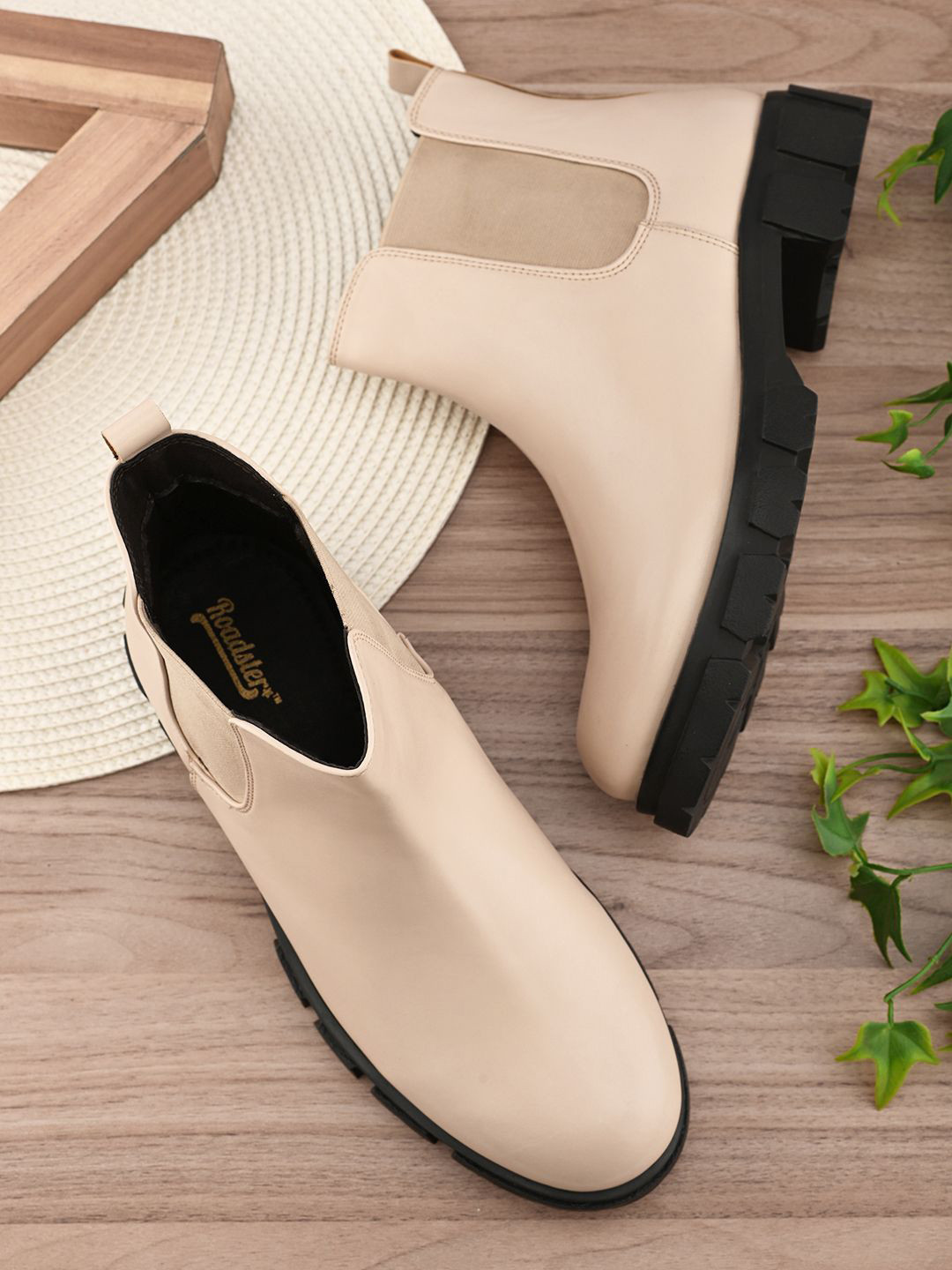 The Roadster Lifestyle Co. Women Casual Ankle Boots