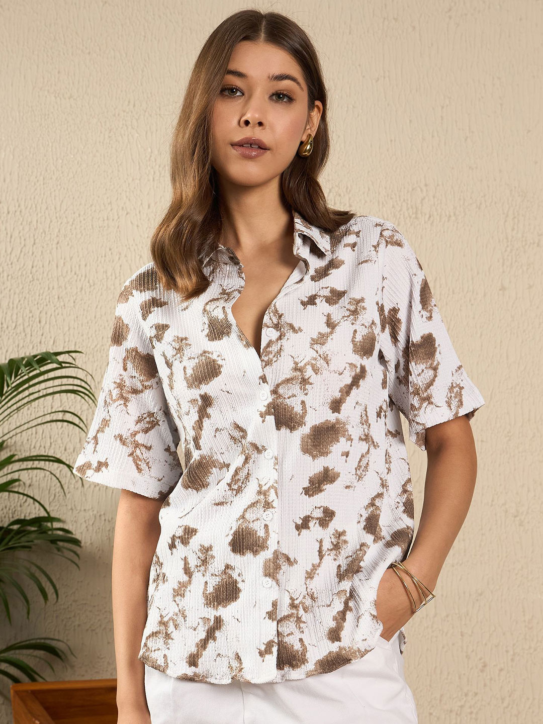 The Roadster Lifestyle Co. Women Spread Collar Opaque Abstract Printed Casual Shirt