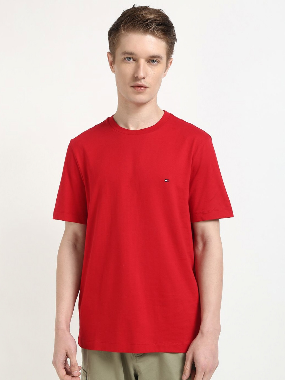 Tommy Hilfiger Men Solid Round Neck Pure Cotton T-shirt