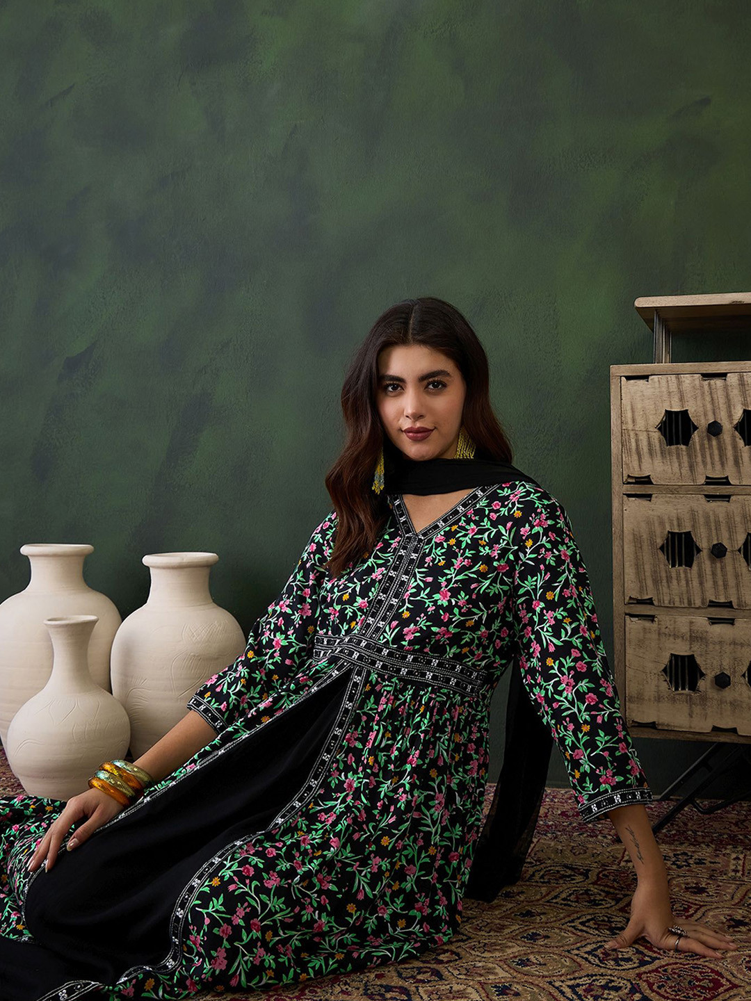 Sangria Printed V- Neck Antalkali, Dupatta & Dupatta Set