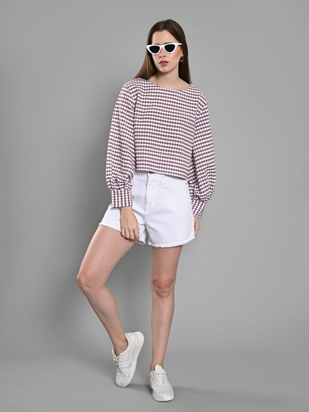 IZEL Puff Sleeve Crochet Crop Top