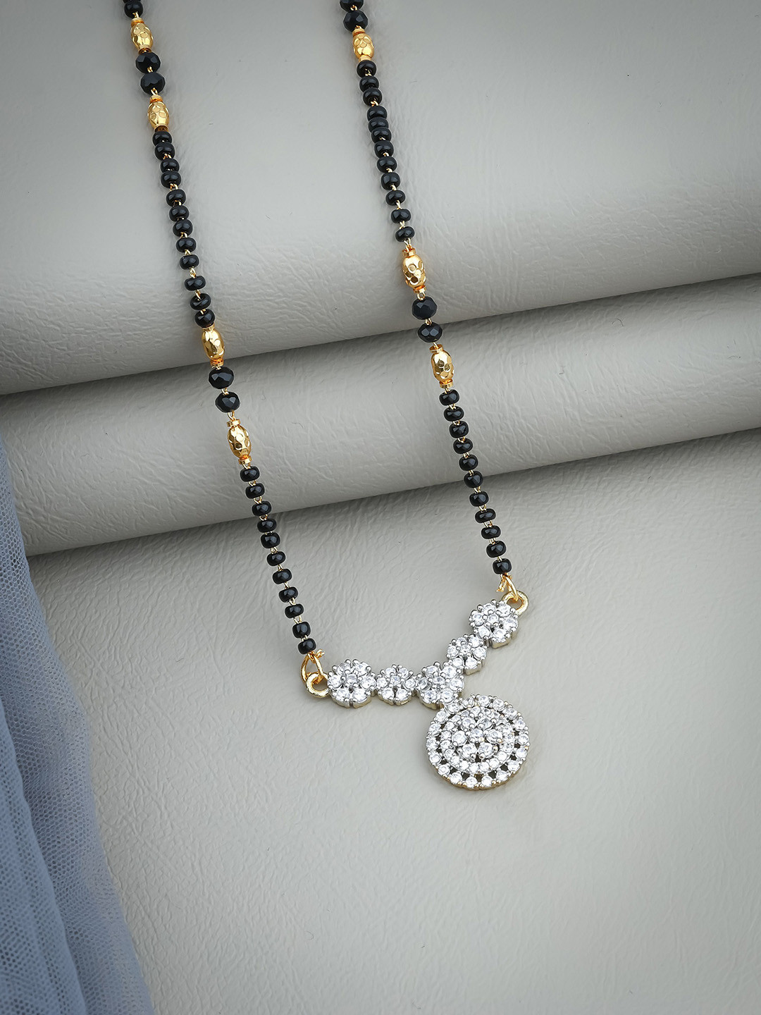 Wynona Stones Studded and Beaded Mangalsutra