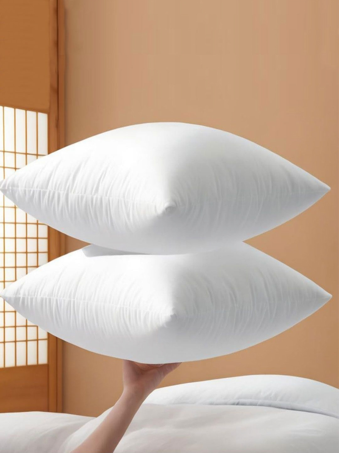 LUXEHOME INTERNATIONAL 2-Pcs White Square Lightweight Cushion