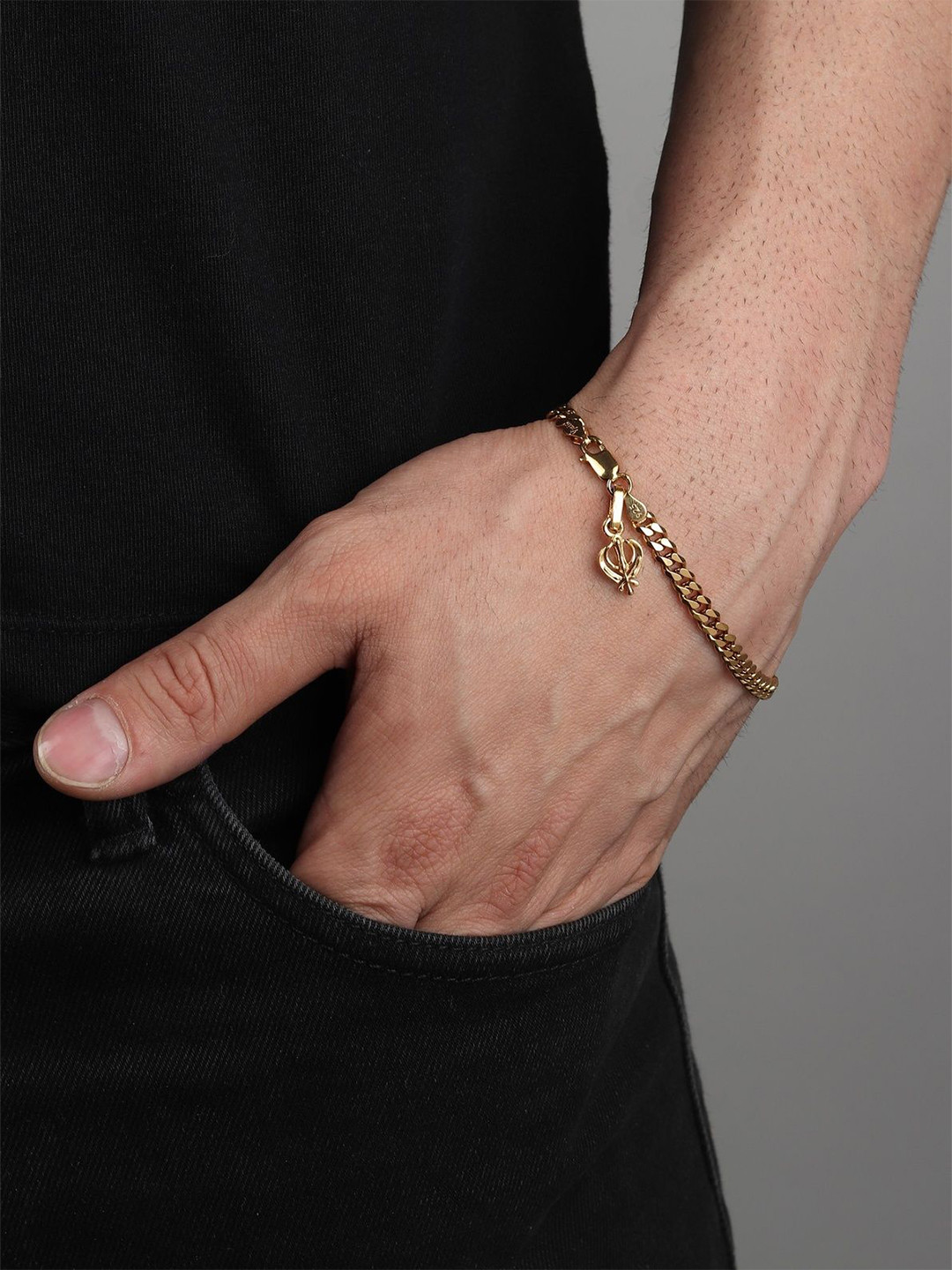 AKSHAT SAPPHIRE Men Gold Plated 92.5 Sterling Silver Sardar Symbol Link Bracelet