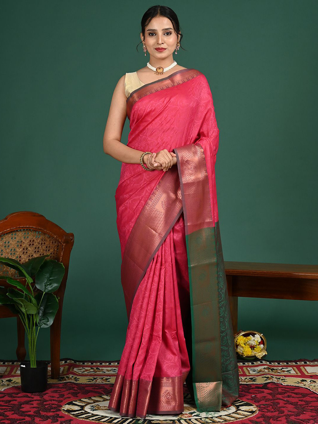 HELLA FASHIONS Art Silk Saree