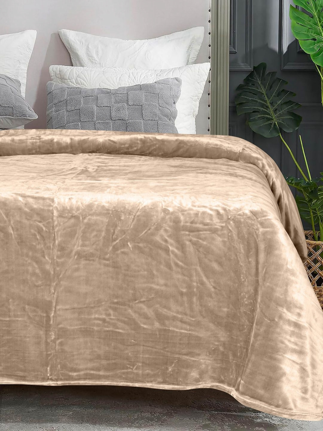 Saral Home Beige Light Weight Silky-Soft Single Bed Quilt/Blanket For All Seasons