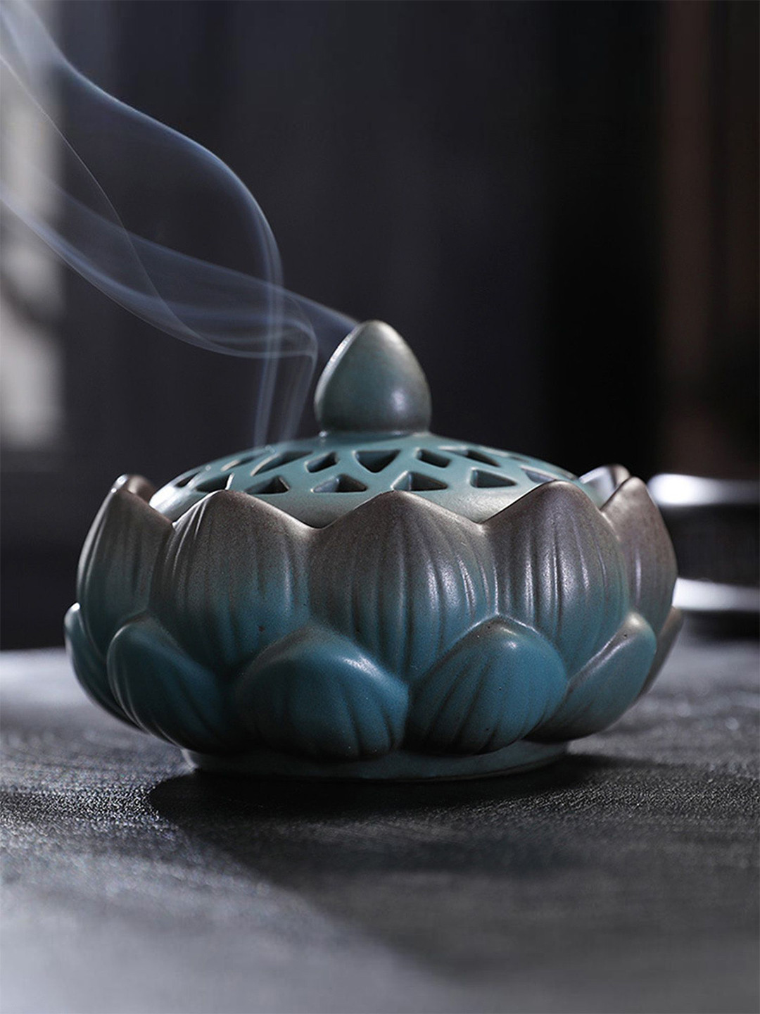 Ekhasa Green & Brown Textured Ceramic Heat Resistant Dhoop Dani Loban Burner Holder Stand