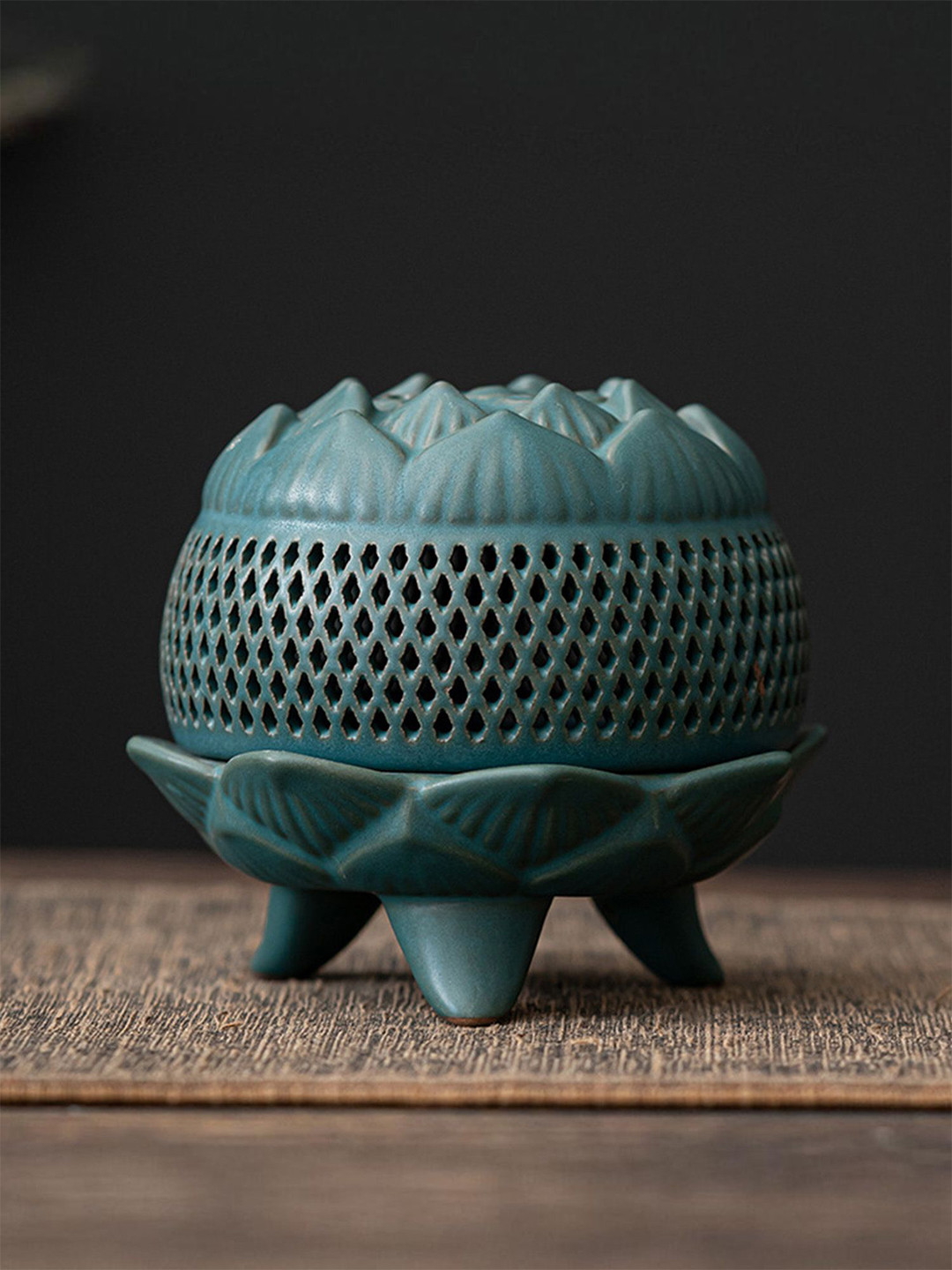 Ekhasa Green Self Design Heat Resistant Ceramic Dhoop Dani Loban Burner Holder Stand