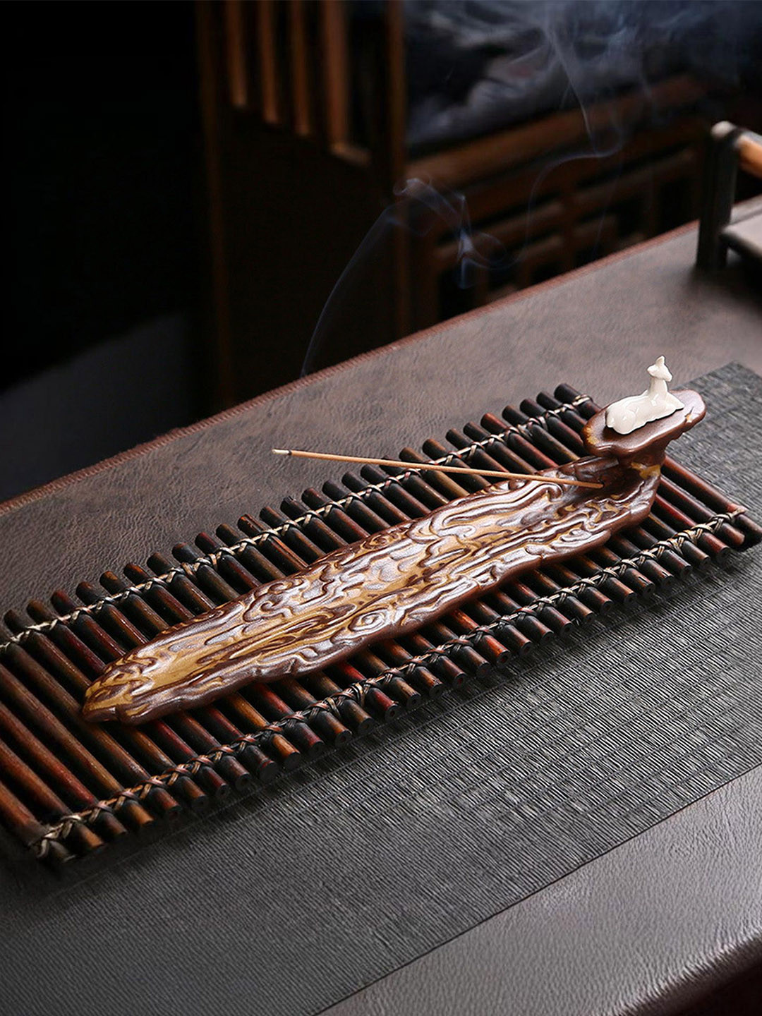 Ekhasa Brown & Gold-Toned Textured Heat Resistant Ceramic Agarbatti Stand With Ash Catcher