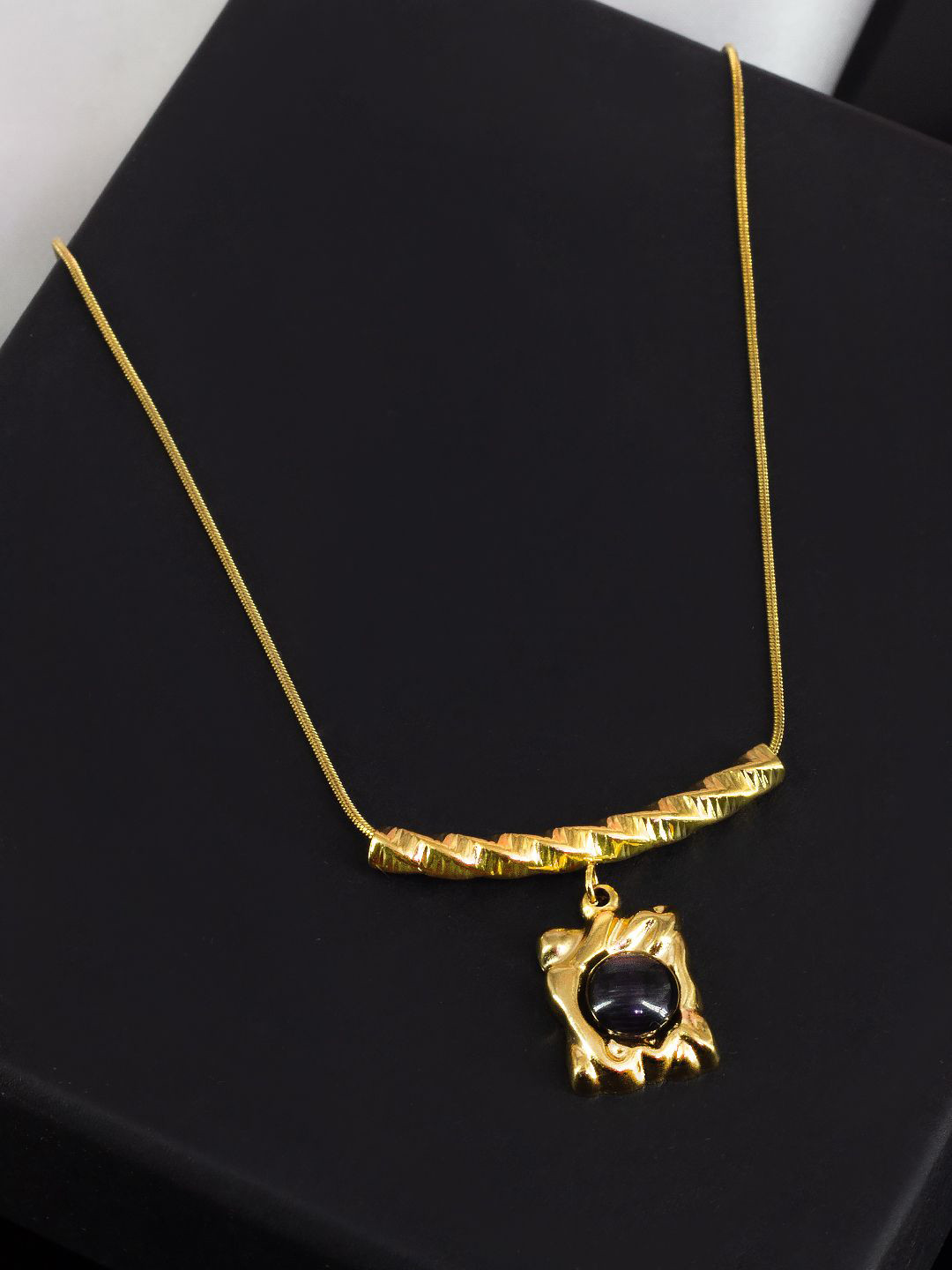 PRIVIU Gold-Plated Stainless Steel Stone Studded Geometric Chain