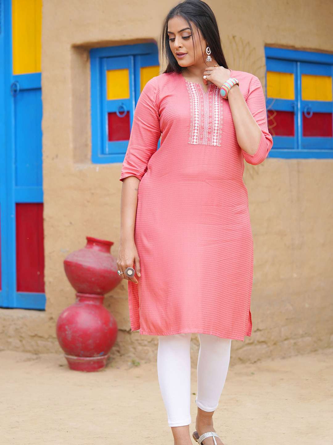 Avaasa Buy Shruthi Women Ethnic Motifs Printed Straight Kurta