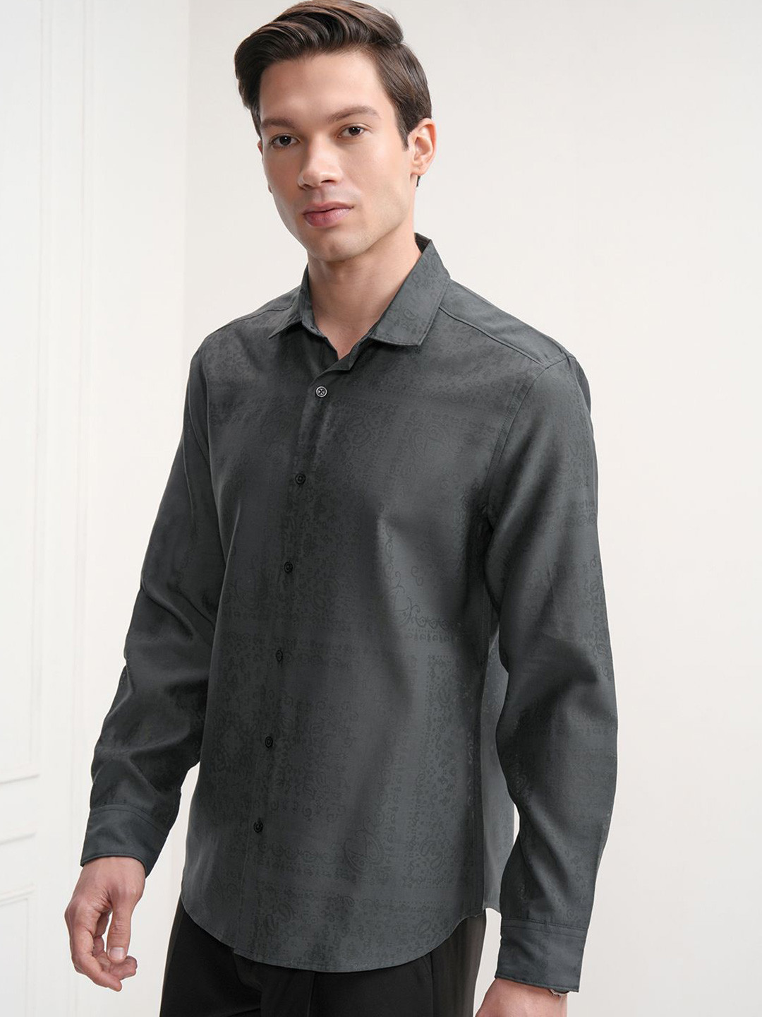 HIGHLANDER MenBurnout Fabric Printed Occsion Slim FIt shirt