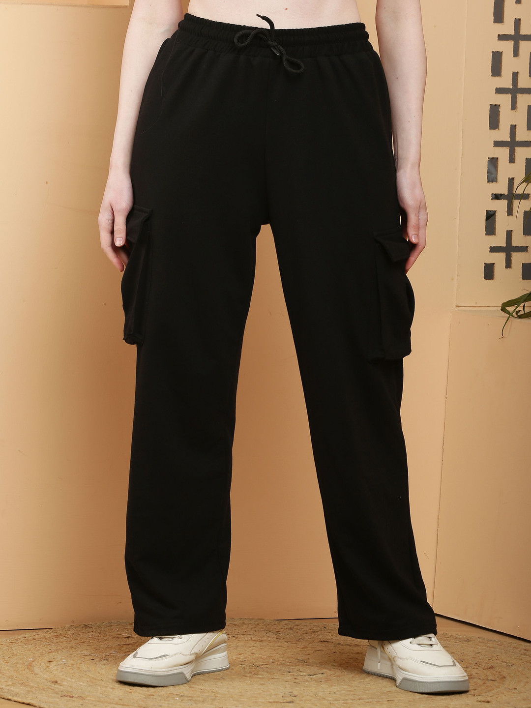 ARJ FASHION Women Relaxed Loose Fit Mid-Rise Easy Wash Trousers