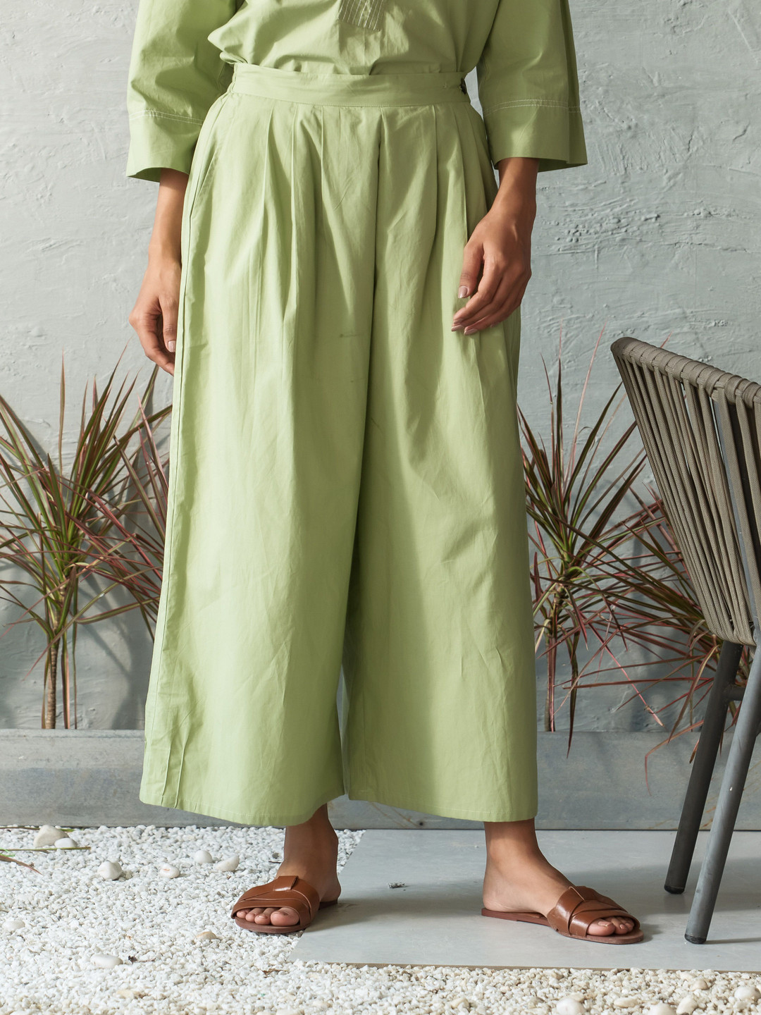 Canoopi Women Relaxed Straight Leg High-Rise Easy Wash Pleated Culottes Trousers