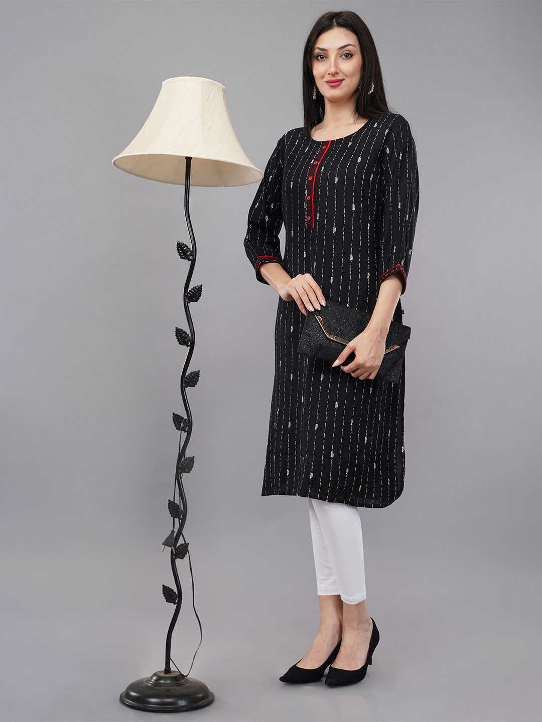 Avaasa Buy Shruthi Striped Thread Work Straight Kurta