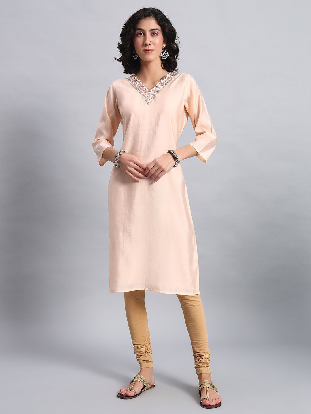 BANJANAN Embroidered V-Neck Straight Kurta