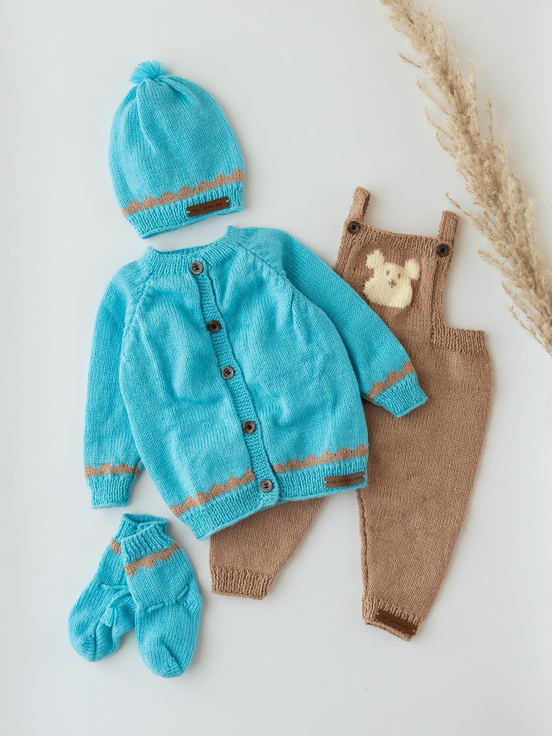 The Original Knit Infants Kids 4-Piece Printed Baby Apparel Gift Set